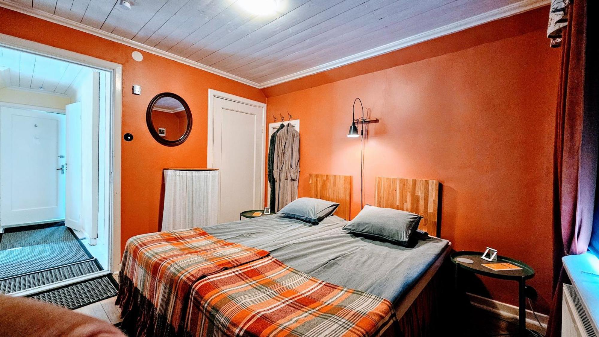 Ullaredsgarden B&B Express מראה חיצוני תמונה